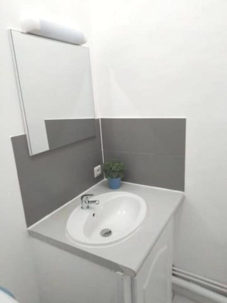 לה מאנש Studio Proche Centre Ville חדר תמונה